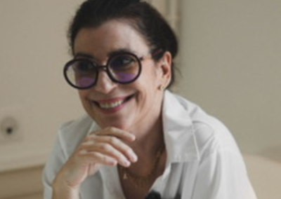 Isabelle Velasco, kératothérapeute & socioesthétique